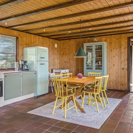 Hébergement de vacances Skoge - 900m From The Sea By Interhome