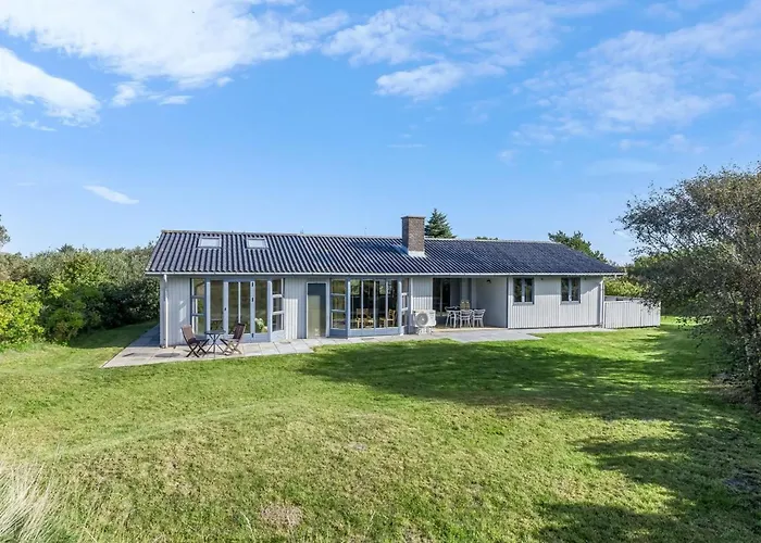 Skoge - 900m From The Sea By Interhome Lakolk